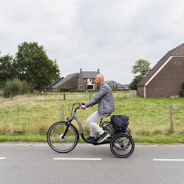 Veilig fietsen in de herfst: hier moet je op letten als je minder ziet of hoort