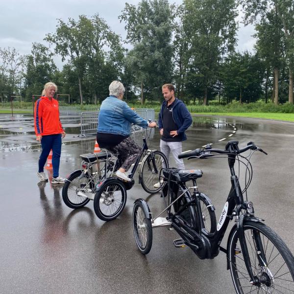 Voorkom fietsongelukken met Tworby: meer stabiliteit, zelfvertrouwen en veiligheid in het verkeer.